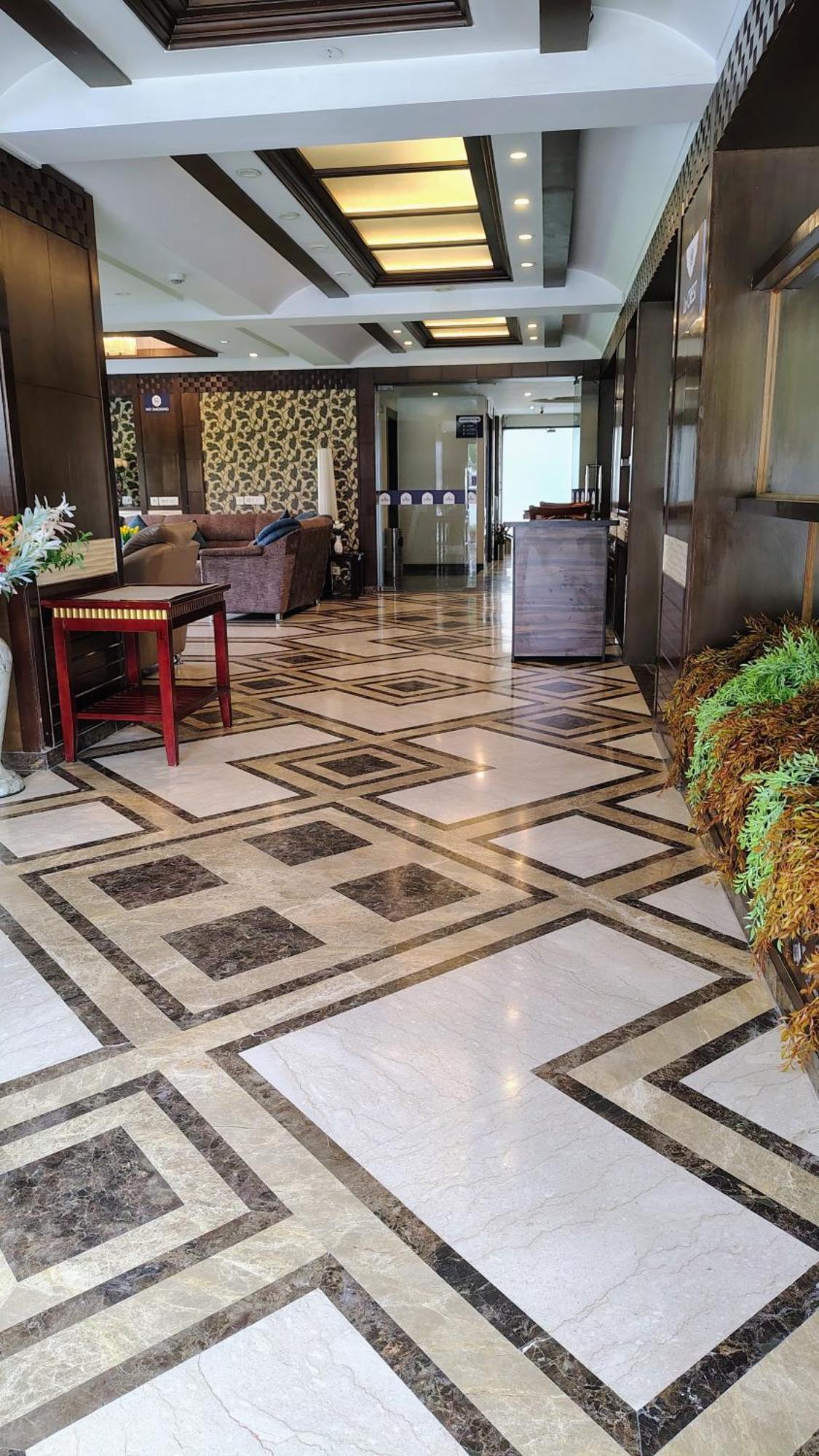 Отель Crestmont Ashapurna Jaipur, Banipark Экстерьер фото