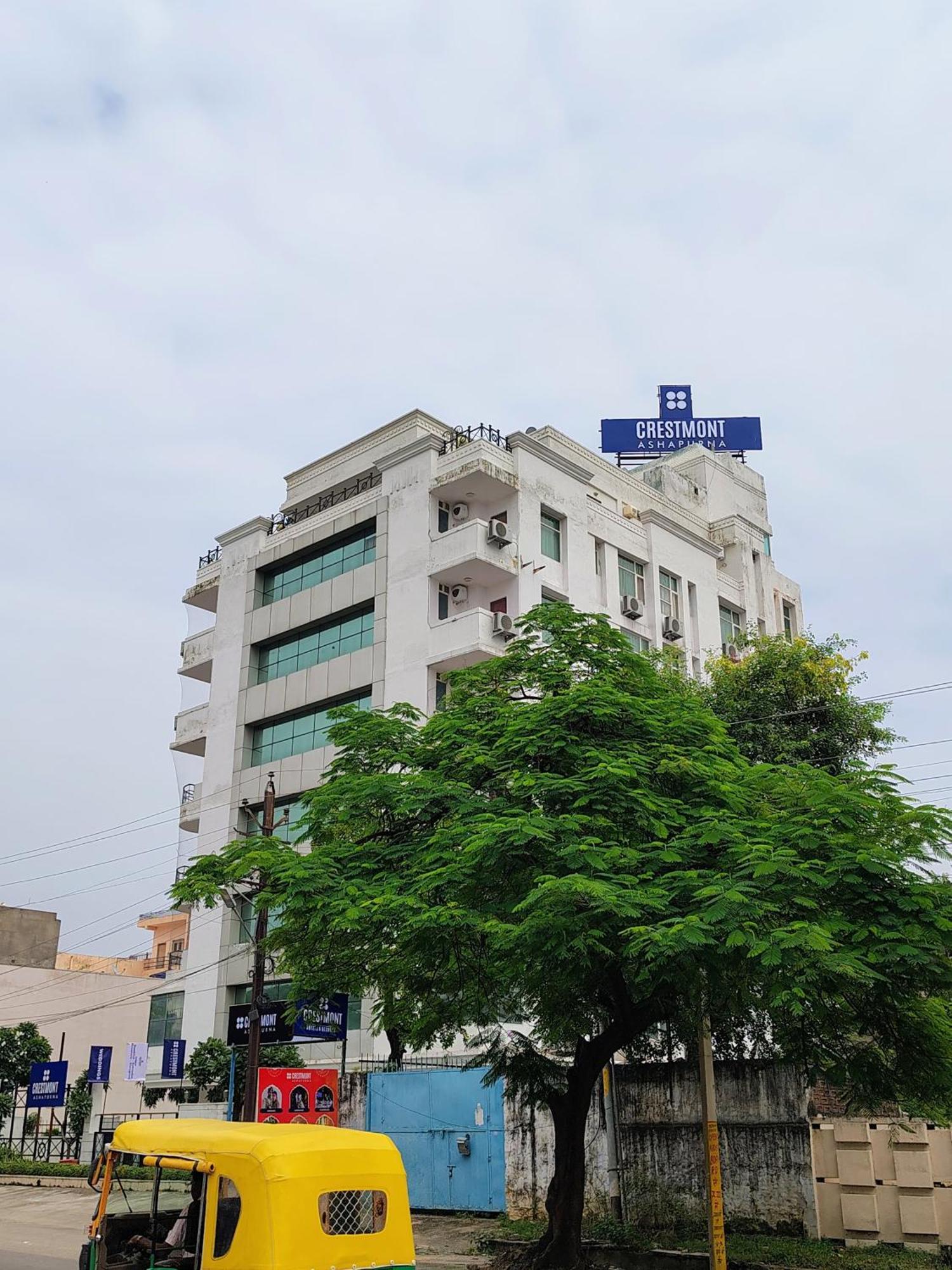 Отель Crestmont Ashapurna Jaipur, Banipark Экстерьер фото