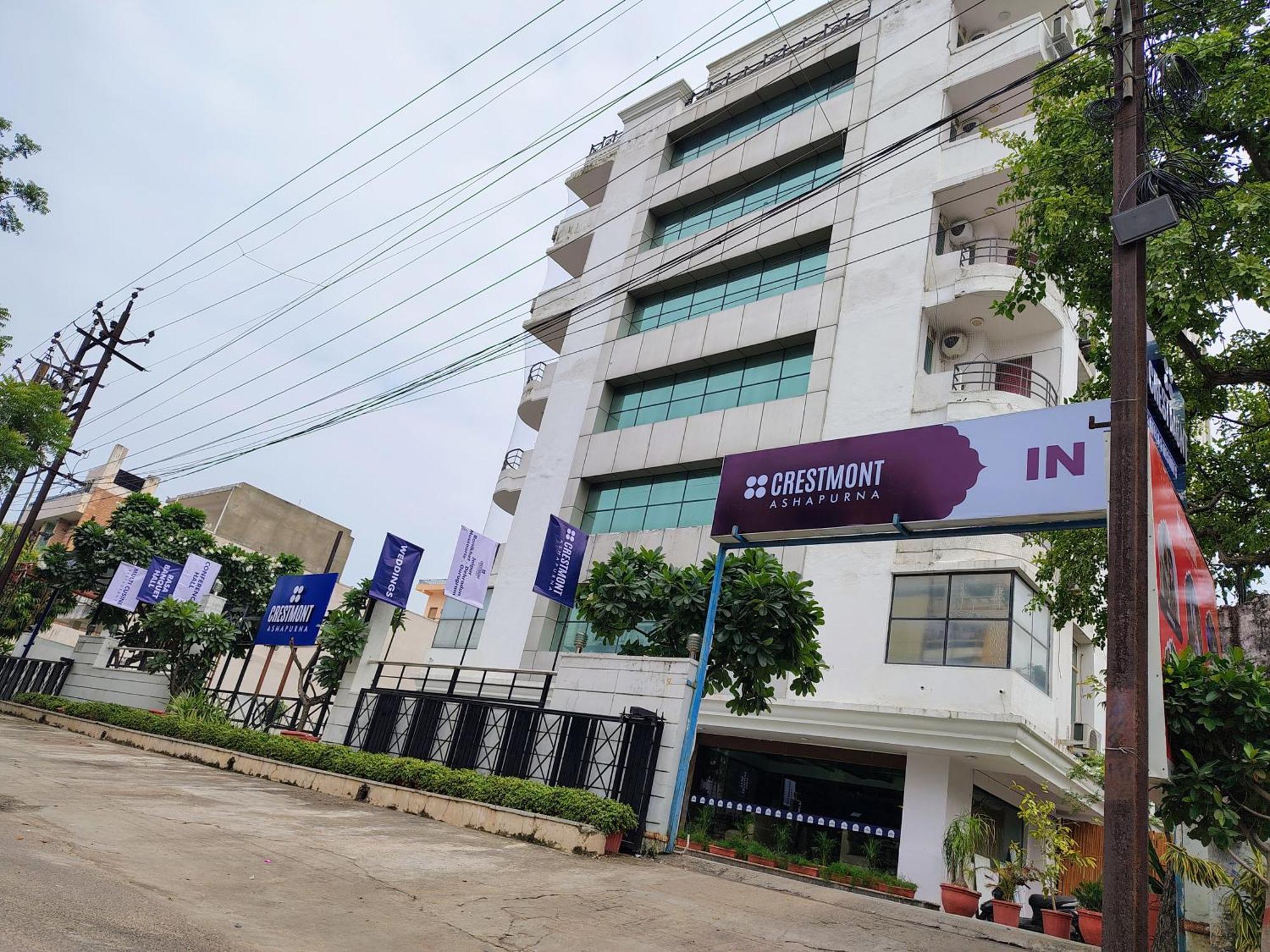 Отель Crestmont Ashapurna Jaipur, Banipark Экстерьер фото