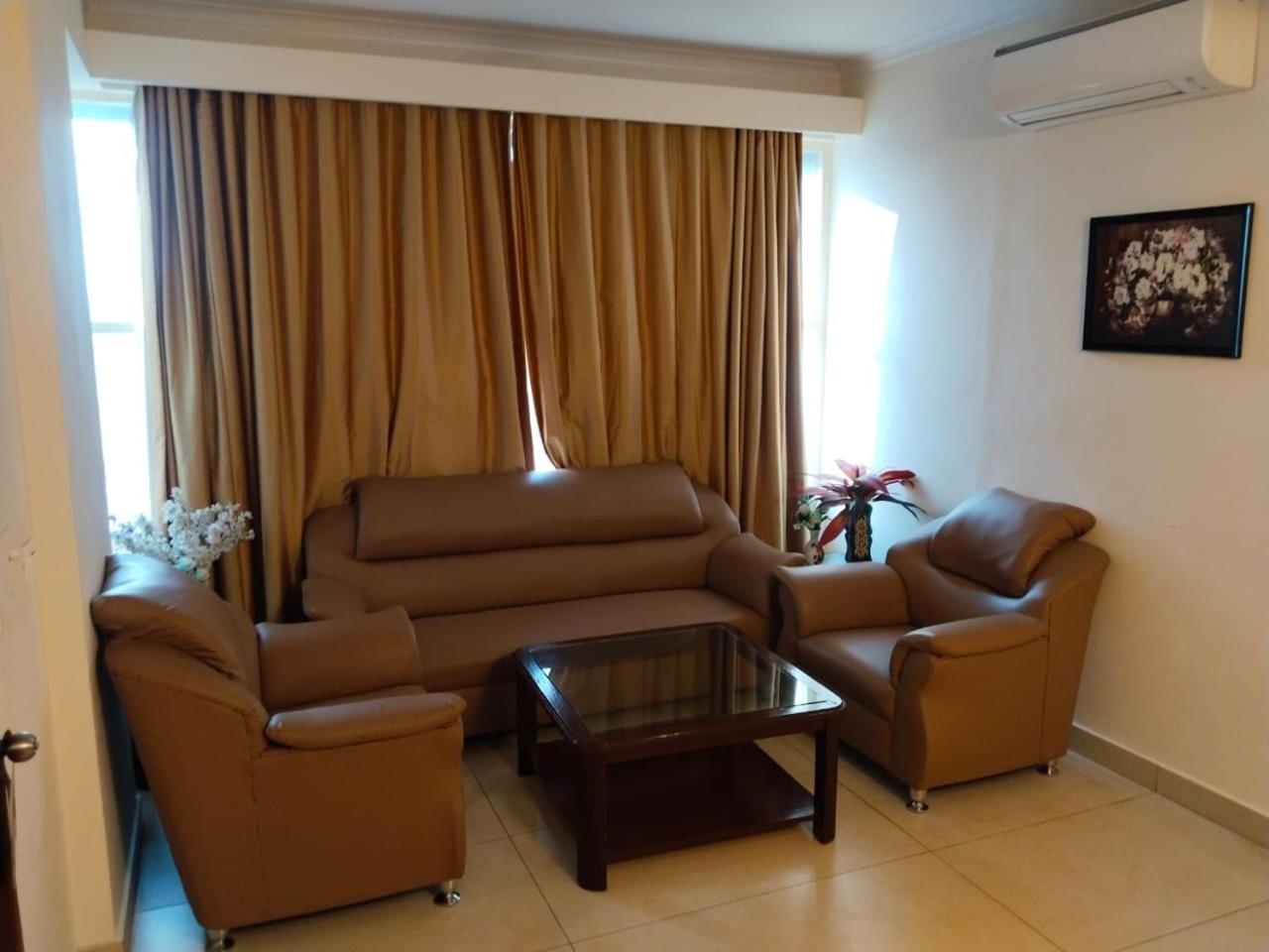 Отель Crestmont Ashapurna Jaipur, Banipark Экстерьер фото